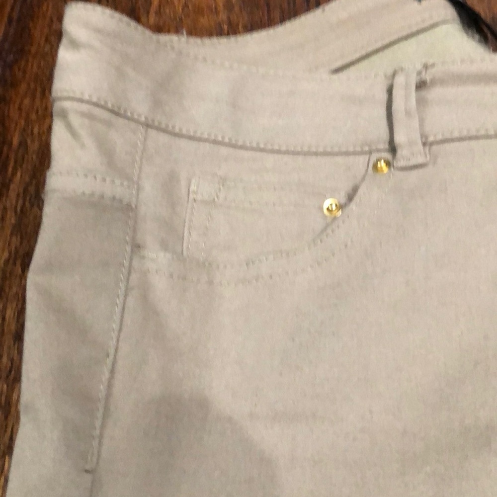 H&M khakis - Picture 4 of 5